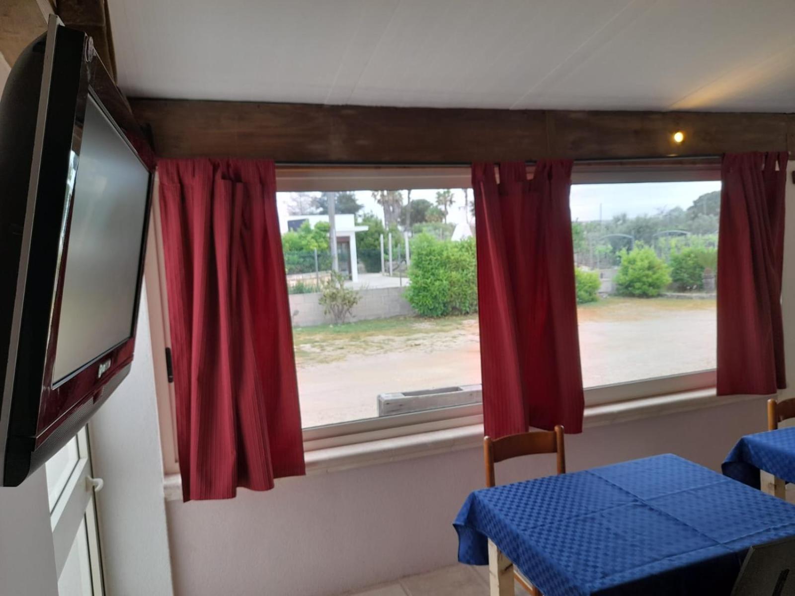 Guest House Parabita Exterior foto